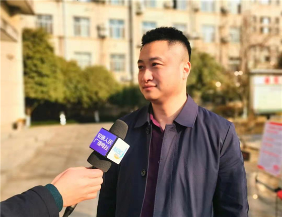 安康市委機關(guān)組織開展“熱血奉獻·溫暖有你”無償獻血活動