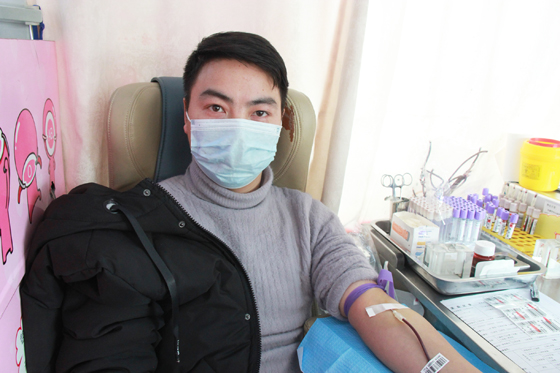 用愛心為春日注入一份活力——安康市婦幼保健院積極組織愛心獻(xiàn)血活動(dòng)