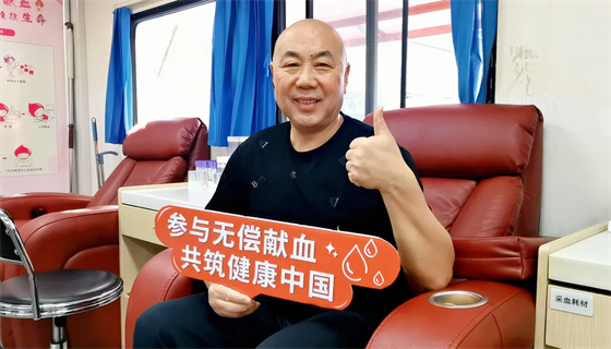 安康李軍，18年獻出“10”個自己……