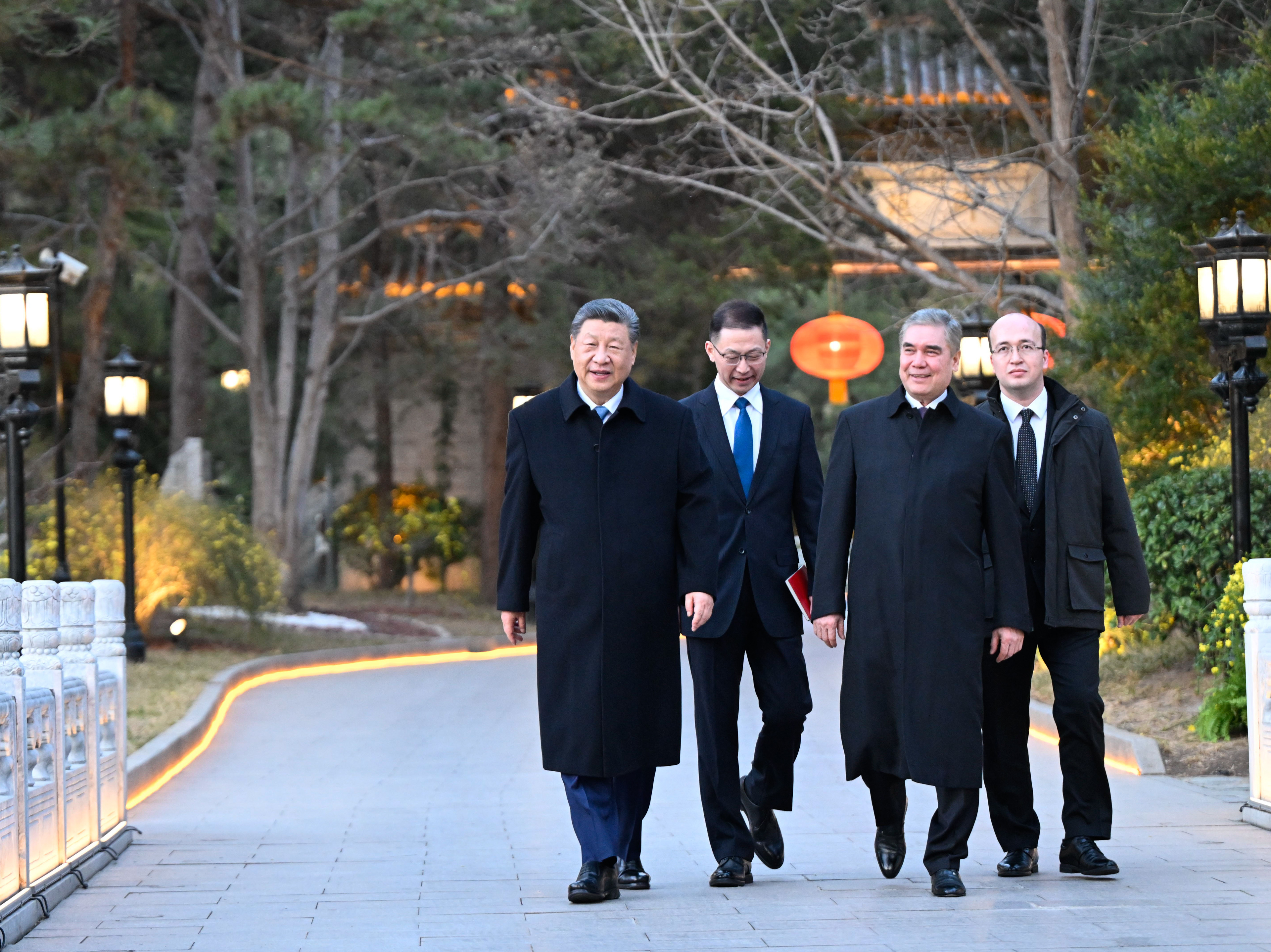 2026年3月18日，國家主席習(xí)近平在北京會見土庫曼斯坦民族領(lǐng)袖、人民委員會主席別爾德穆哈梅多夫。